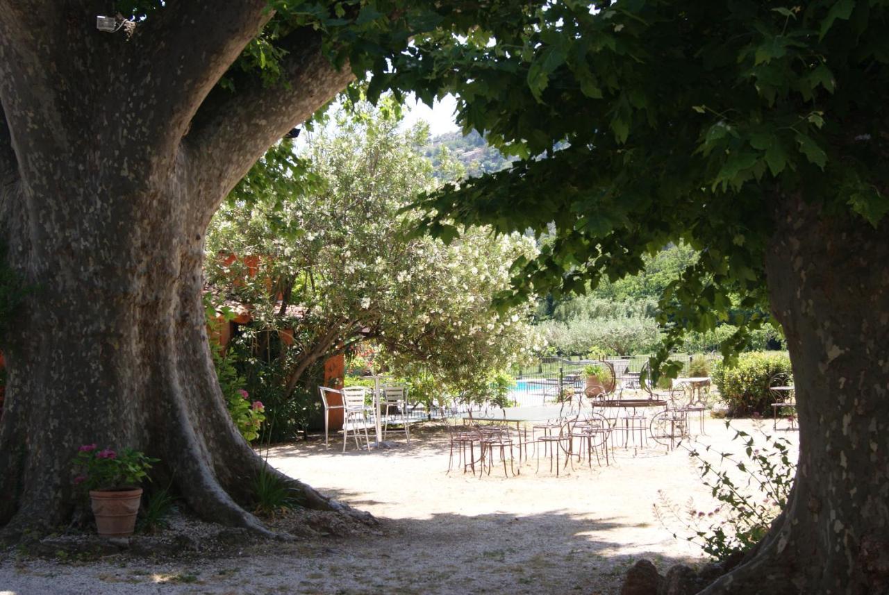 Bed and Breakfast Le Bourguet Solliès-Pont Exterior foto