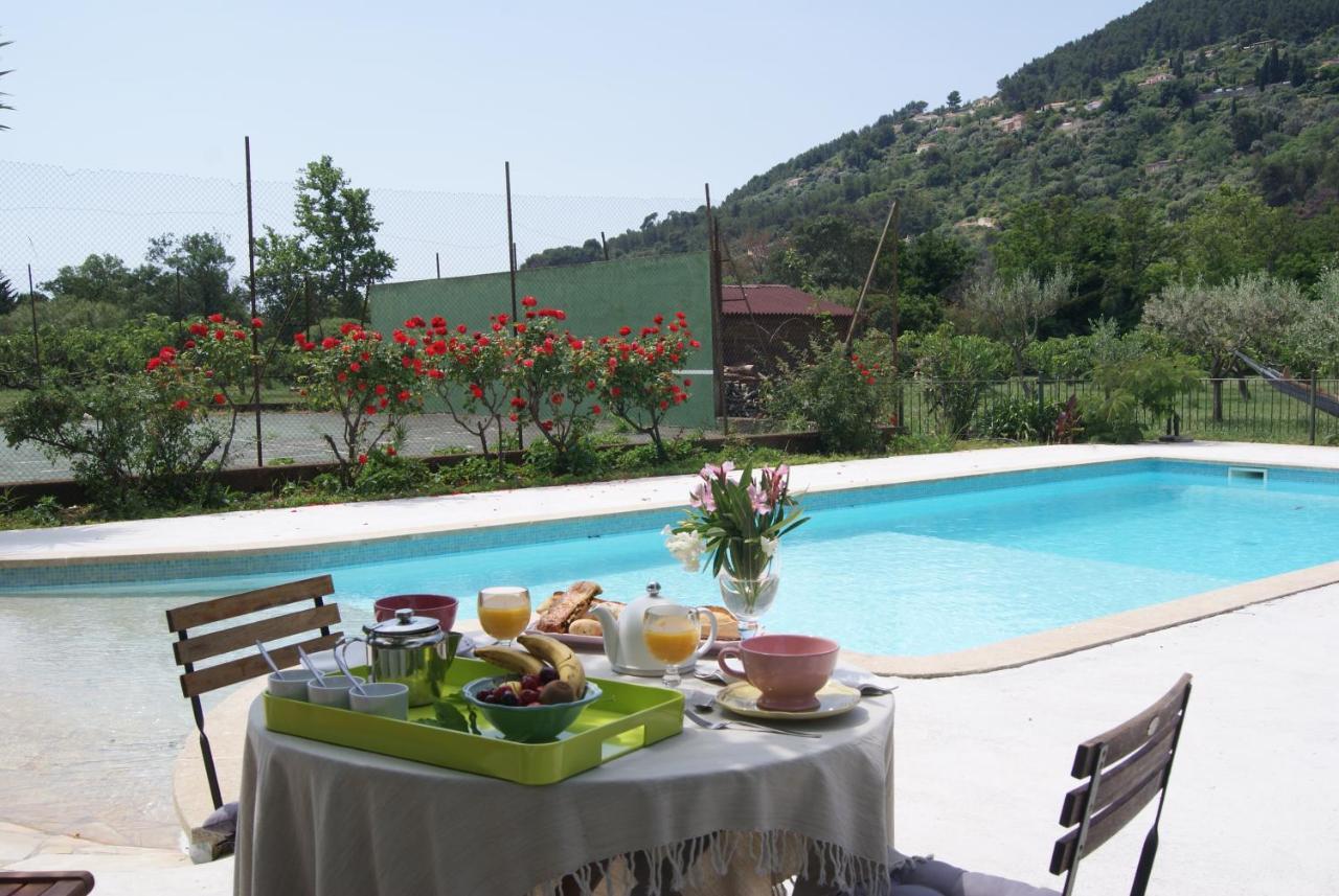Bed and Breakfast Le Bourguet Solliès-Pont Exterior foto
